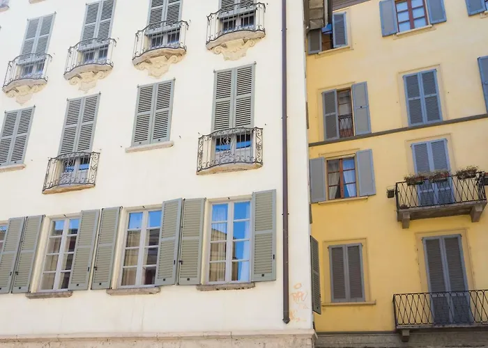 Cosy 2 Minutes From Duomo